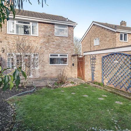 Comfy And Freshly Redecorated Home By Our Home Short Stays Close To Town Centre With Free Parking Bedford Exterior foto